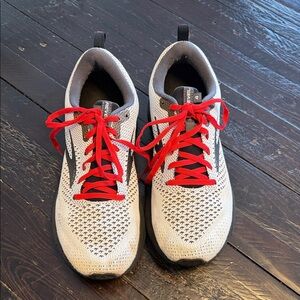 Brooks Revel Men’s 9.5 Running Shoes Gray Black Red Athletic Sneakers